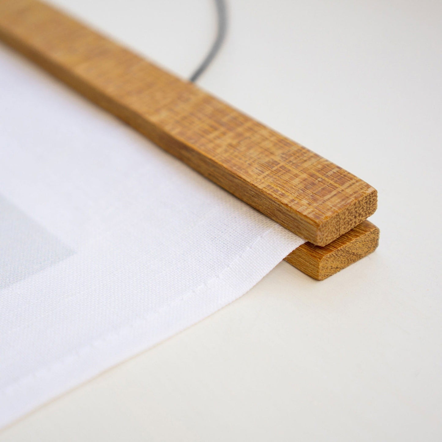 Magnetic Print Hanger - 50cm